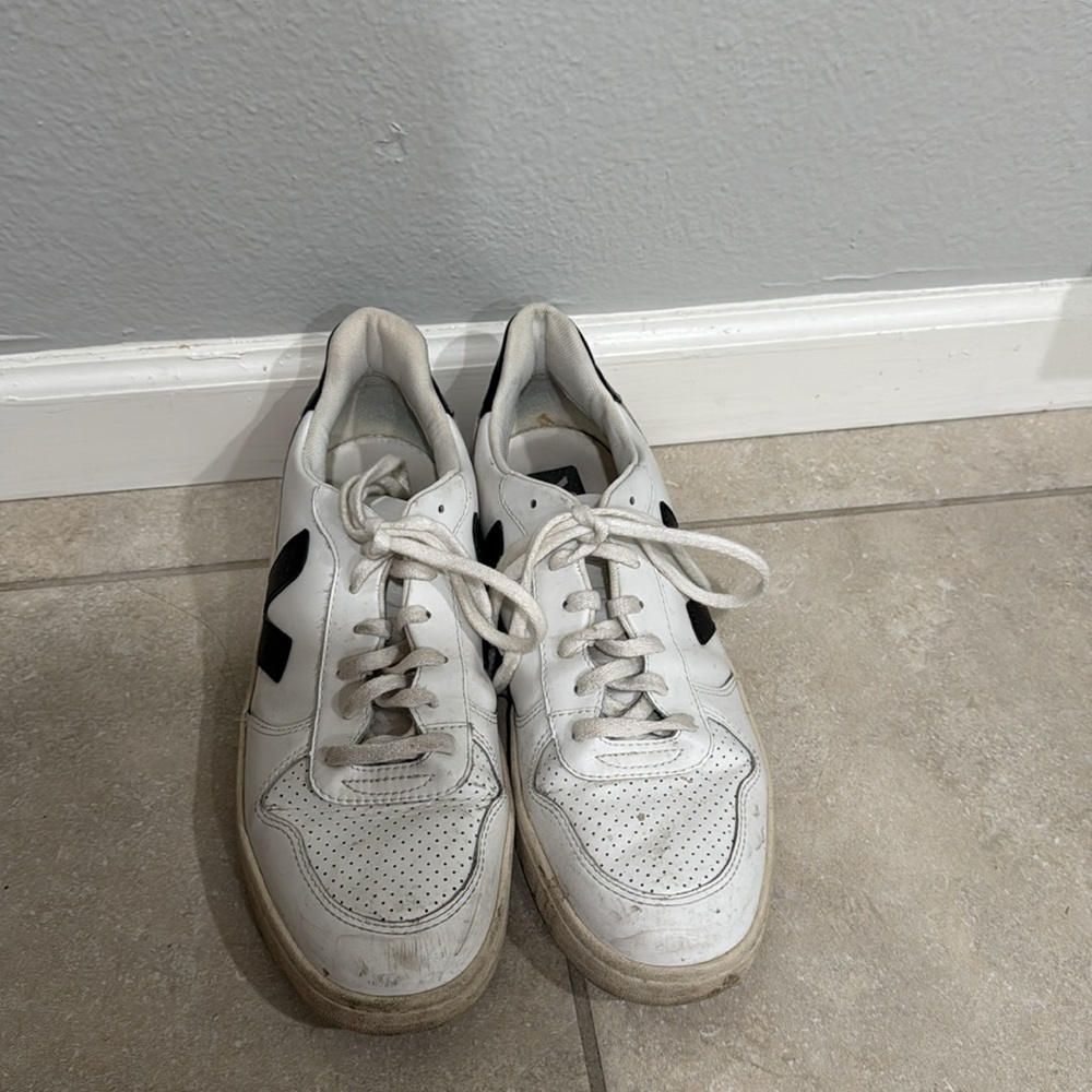 Men’s Veja V-10 sneaker - Picture 4 of 7